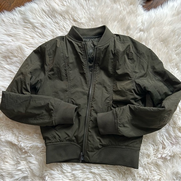 Lululemon reversible bomber - Picture 1 of 4